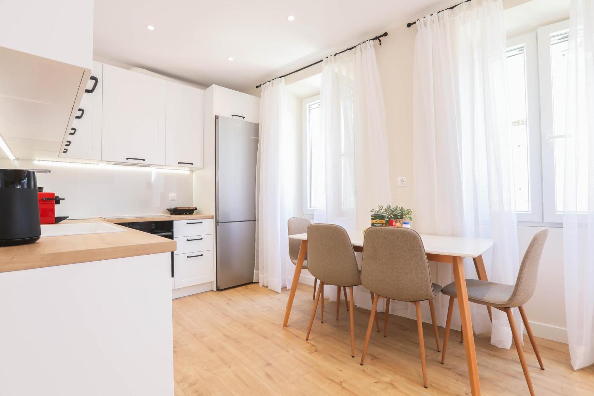 Patras Luxury Apartment *